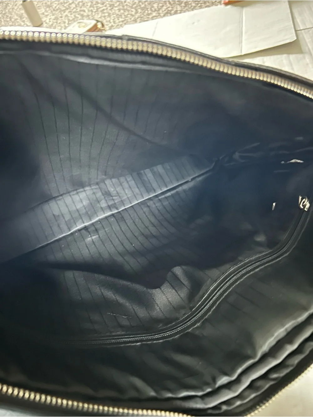 Kenneth Cole Black Leather Men's Laptop Briefcase with Detachable Strap